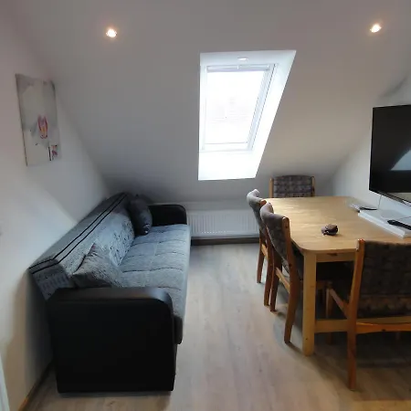 Apartmenthaus Kibar - Mittelfeld Apartment
